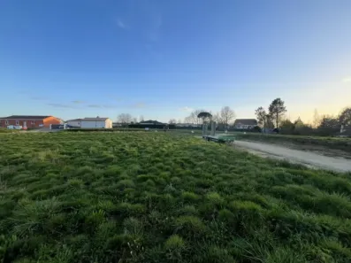 Image du modèle de maison Auros_terrain