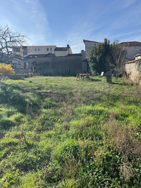 Image du terrain Terrain à bâtir de 400 m² à ANDREZIEUX-BOUTHEON (42)