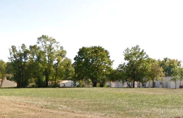 Image du terrain Terrain à bâtir de 605 m² à BUSSAC-SUR-CHARENTE (17)