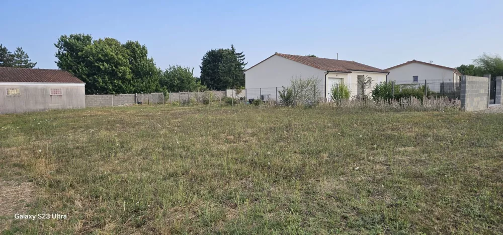 Image du terrain Terrain à bâtir de 525 m² à VIBRAC (16)
