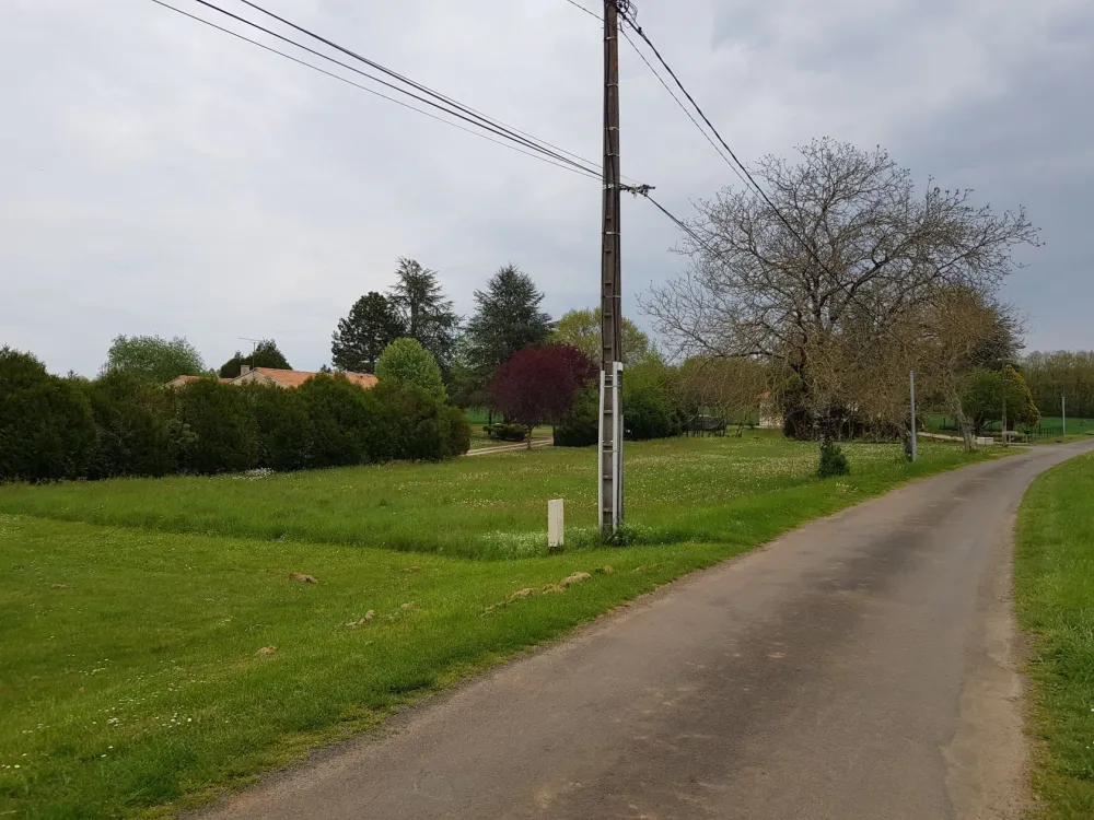 Image du terrain Terrain à bâtir de 1620 m² à SAINT-GERMAIN-DE-MONTBRON (16)