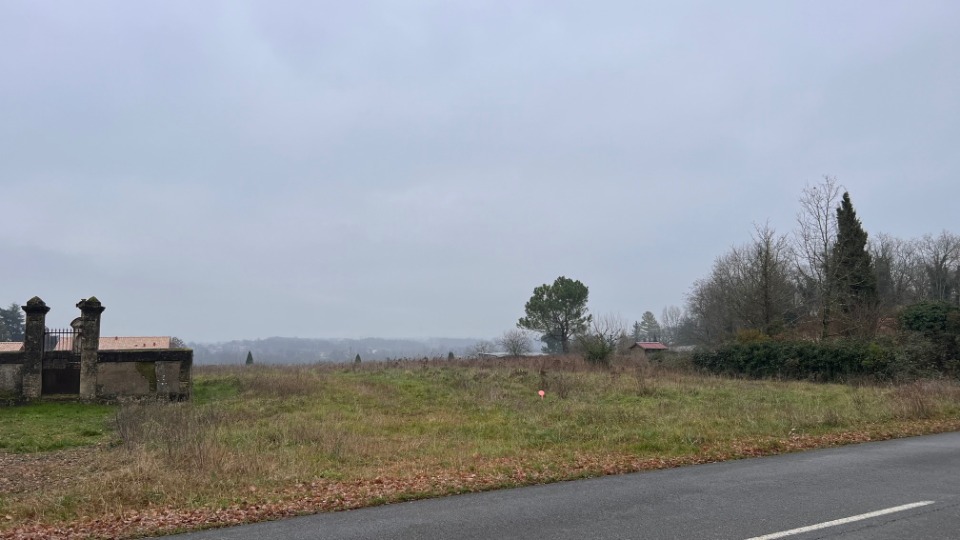 Image du terrain Terrain à bâtir à Soulignac (33760)