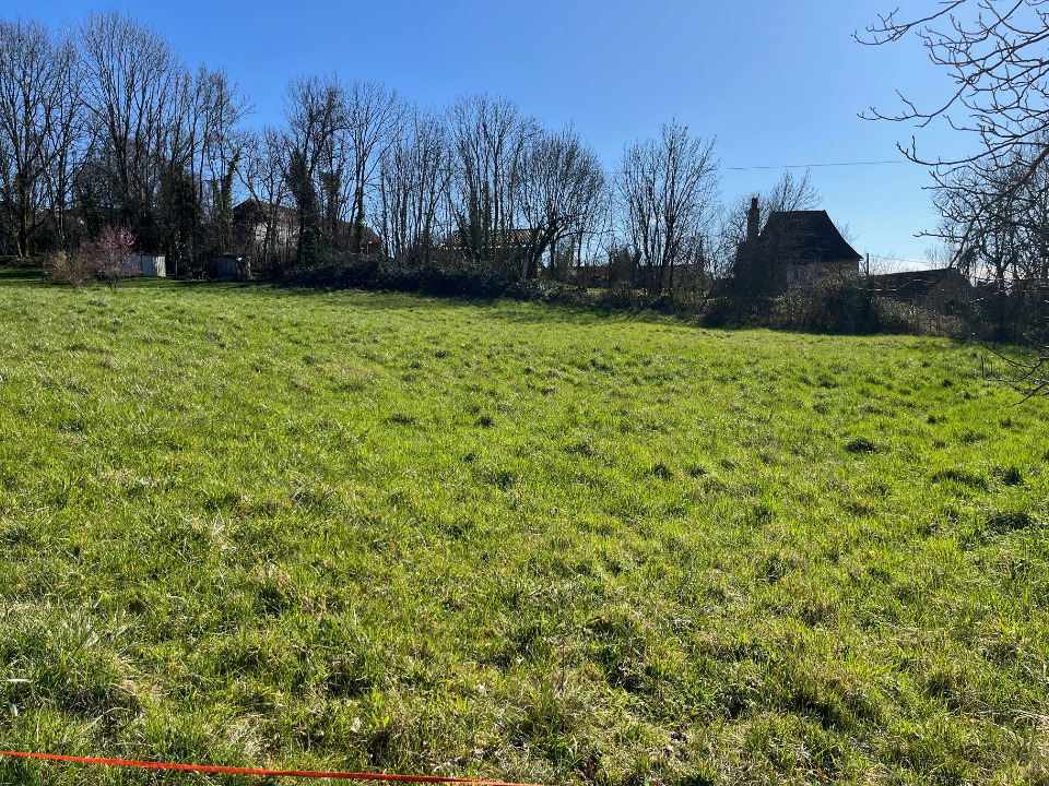 Image du terrain Terrain à bâtir à Saint-Pompont (24170)