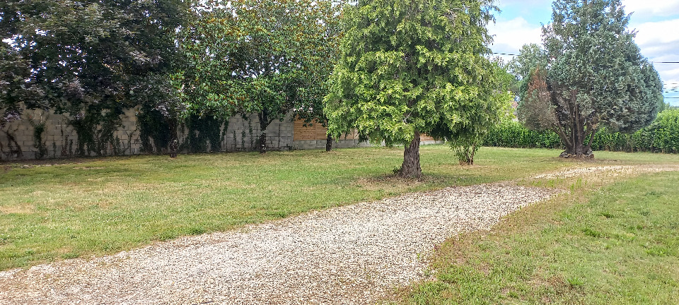 Image du terrain Terrain à bâtir à Saint-Seurin-sur-l'Isle (33660)