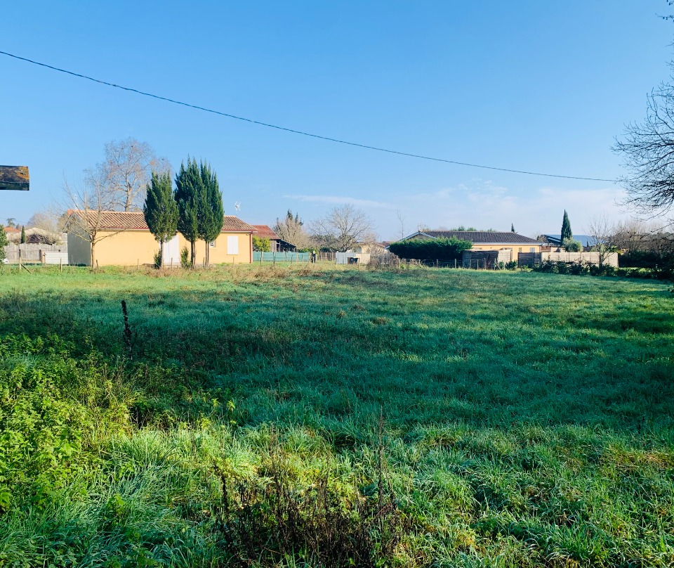 Image du terrain Terrain à bâtir à Saint-Christoly-de-Blaye (33920)