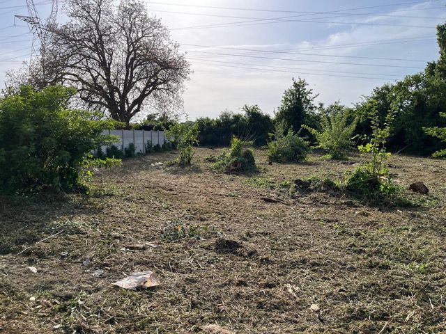 Image du terrain Terrain à bâtir de 300 m² à LA FORET-LE-ROI (91)