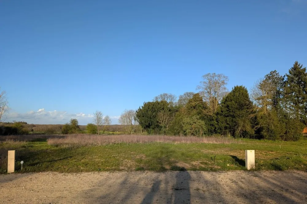 Image du terrain Terrain à bâtir de 600 m² à BERCHERES-SAINT-GERMAIN (28)