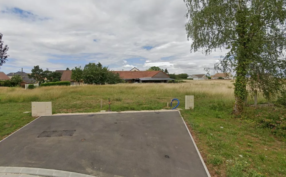 Image du terrain Terrain à bâtir de 763 m² à CHARTRES (28)