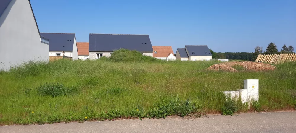 Image du terrain Terrain à bâtir de 425 m² à NOGENT-LE-ROI (28)