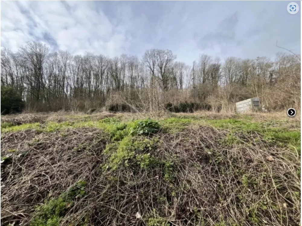 Image du terrain Terrain à bâtir de 299 m² à CLERMONT (60)
