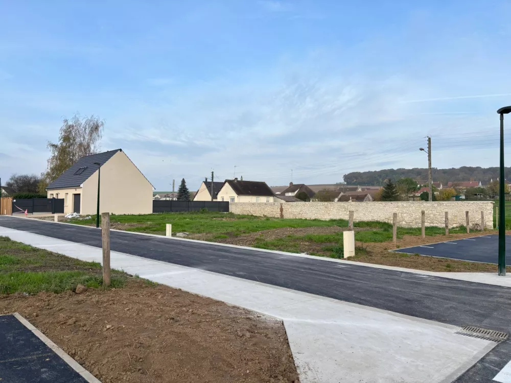 Image du terrain Terrain à bâtir de 369 m² à SAINT-AUBIN-SOUS-ERQUERY (60)