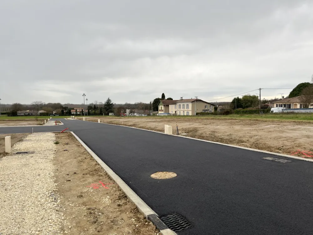 Image du terrain Terrain à bâtir de 700 m² à VERDELAIS (33)