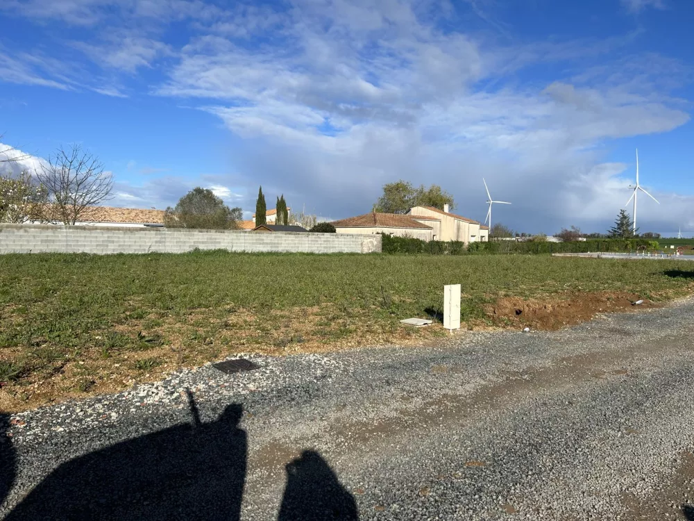 Image du terrain Terrain à bâtir de 313 m² à ANDILLY (17)