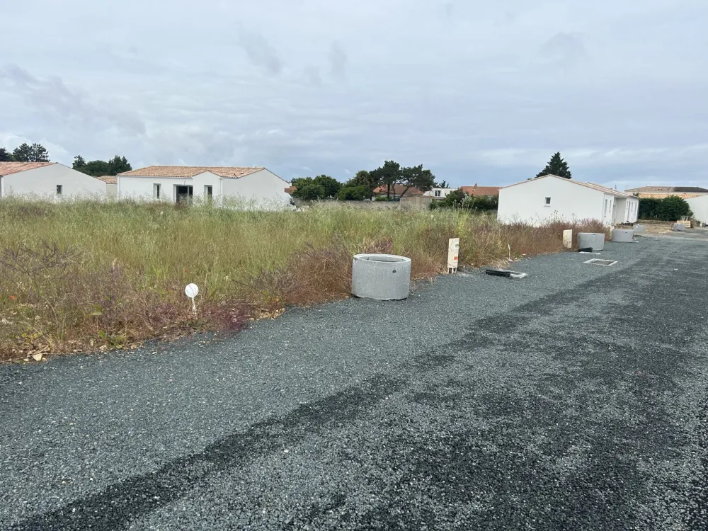 Image du terrain Terrain à bâtir de 153 m² à VILLEDOUX (17)