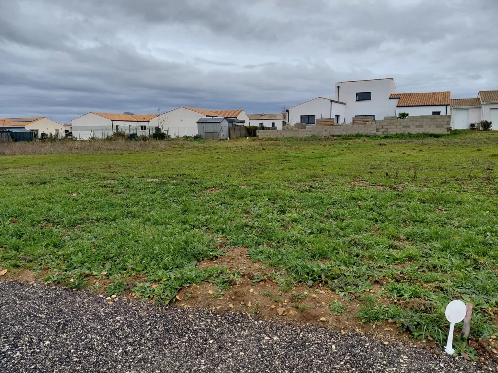 Image du terrain Terrain à bâtir de 435 m² à PORT-DES-BARQUES (17)