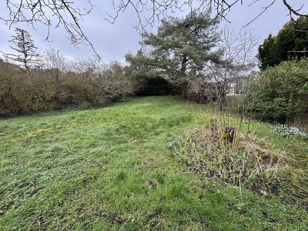 Image du terrain Terrain à bâtir de 355 m² à LIMETZ-VILLEZ (78)