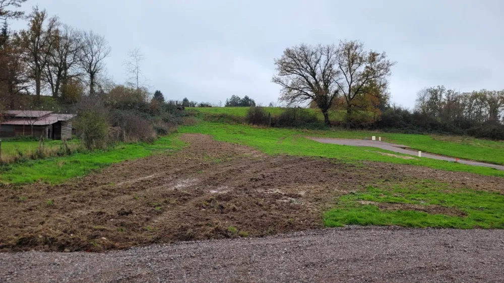 Image du terrain Terrain à bâtir de 967 m² à PESCHADOIRES (63)