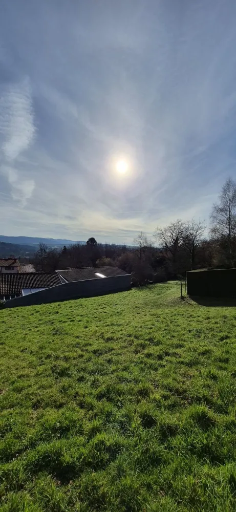 Image du terrain Terrain à bâtir de 1316 m² à COURPIERE (63)