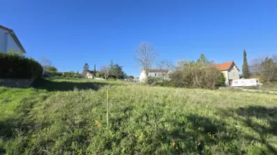 Image du modèle de maison vue bas de terrain sud