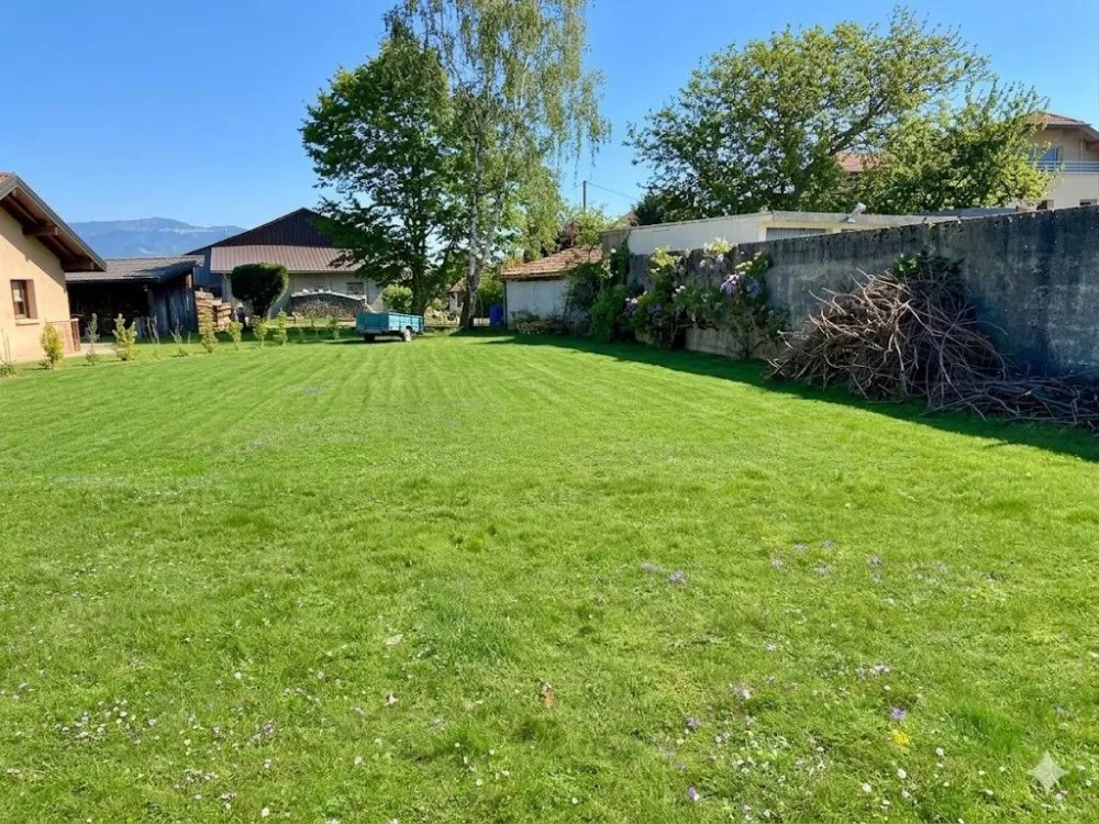 Image du terrain Terrain à bâtir de 608 m² à REIGNIER (74)