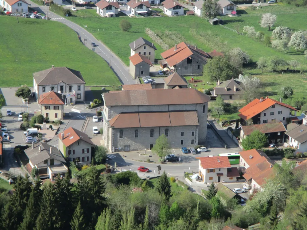 Image du modèle de maison L'église_des_allinges_vu_des_chateaux