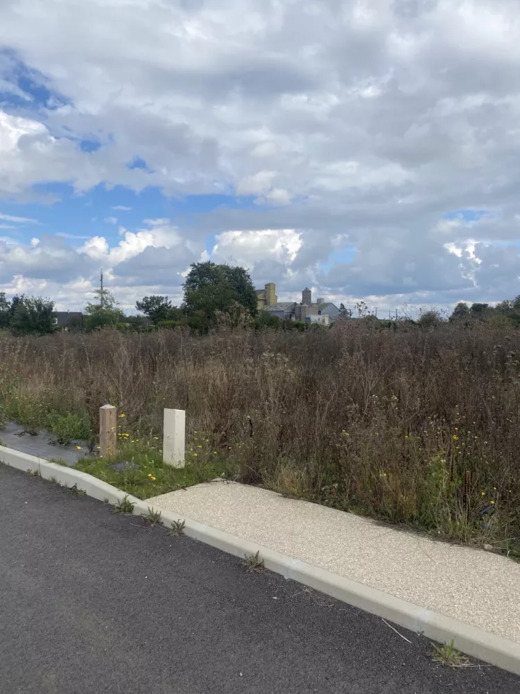 Image du terrain Terrain à bâtir de 415 m² à CHAMPMOTTEUX (91)