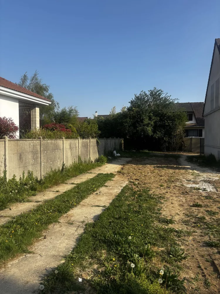 Image du terrain Terrain à bâtir de 272 m² à ORMESSON-SUR-MARNE (94)