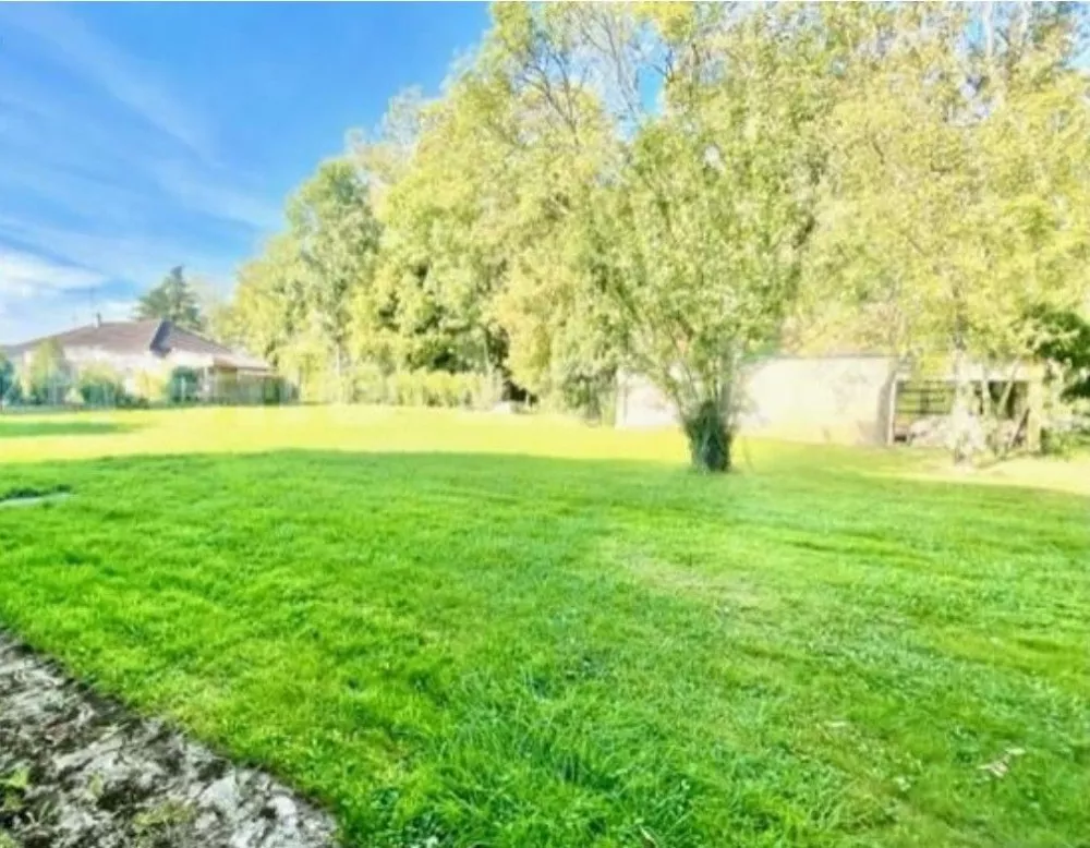 Image du terrain Terrain à bâtir de 414 m² à CHAMPMOTTEUX (91)