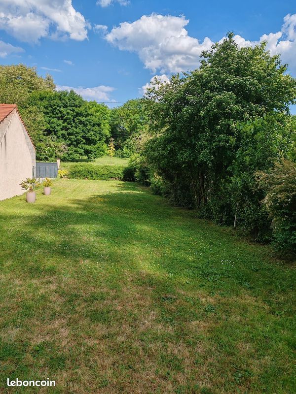 Image du terrain Terrain à bâtir de 351 m² à CORBEIL-ESSONNES (91)