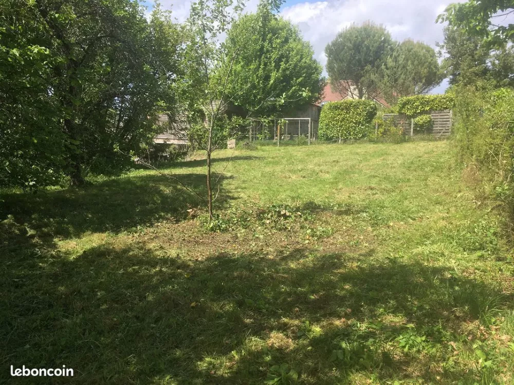 Image du terrain Terrain à bâtir de 405 m² à VULAINES-SUR-SEINE (77)