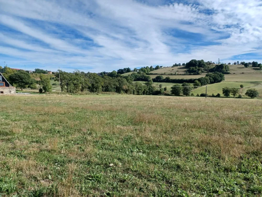 Image du terrain Terrain à bâtir de 604 m² à AURILLAC (15)