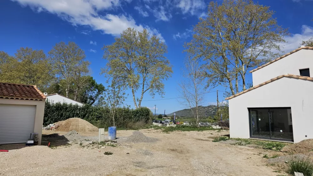 Image du terrain Terrain à bâtir de 441 m² à PEYROLLES-EN-PROVENCE (13)