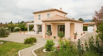 Image du modèle de maison 164231940_3932493403474219_8896632375284241146_n