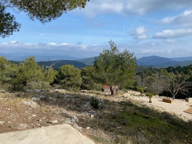 Image du terrain Terrain à bâtir de 1492 m² à PLAN-D'AUPS-SAINTE-BAUME (83)