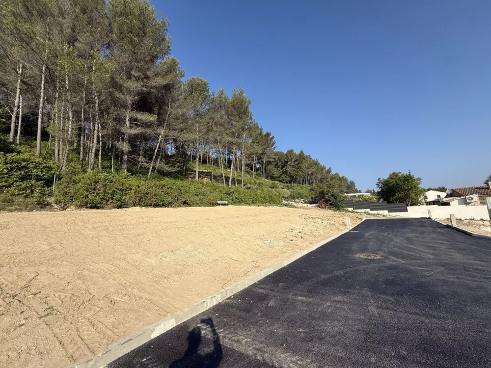 Image du terrain Terrain à bâtir de 1500 m² à GARDANNE (13)