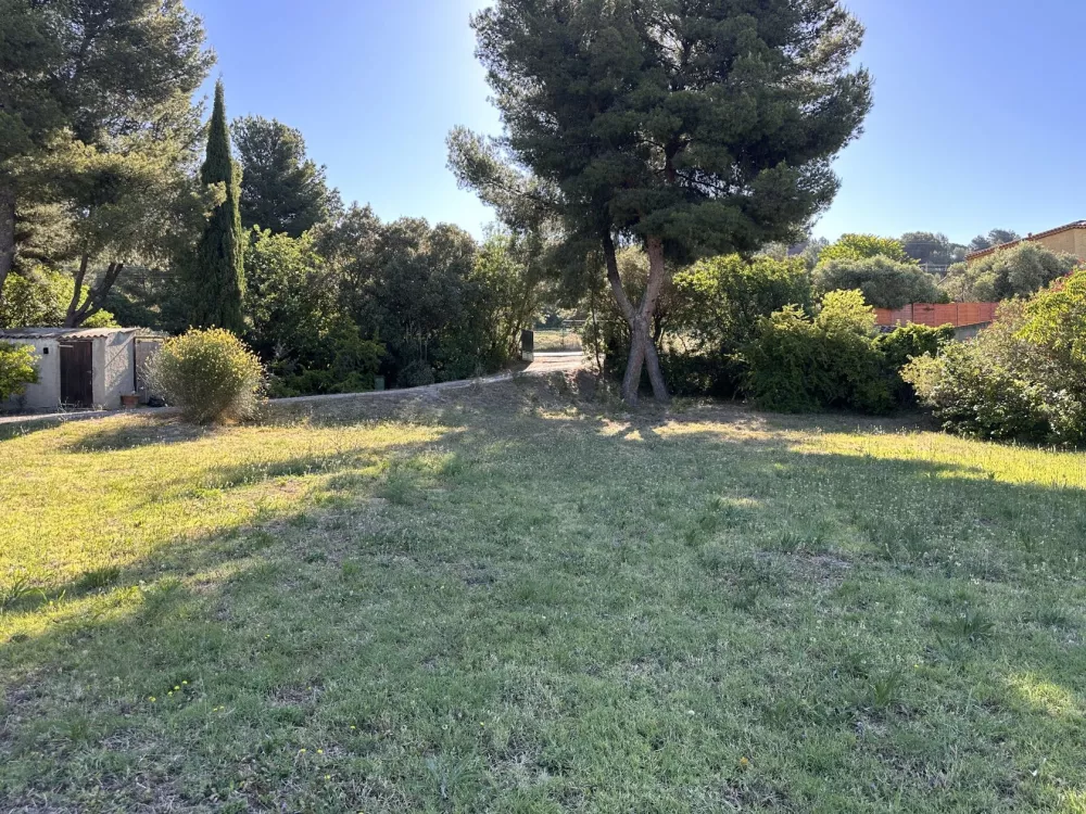 Image du terrain Terrain à bâtir de 300 m² à VITROLLES (13)