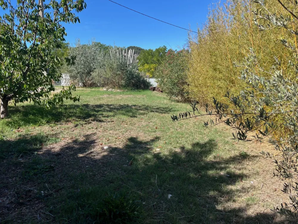 Image du terrain Terrain à bâtir de 460 m² à GARDANNE (13)
