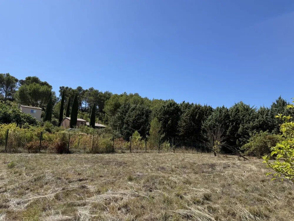 Image du terrain Terrain à bâtir de 900 m² à GARDANNE (13)