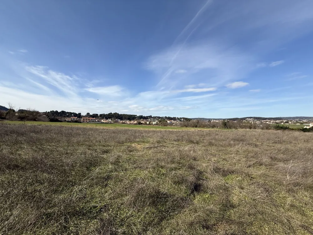 Image du terrain Terrain à bâtir de 700 m² à GARDANNE (13)