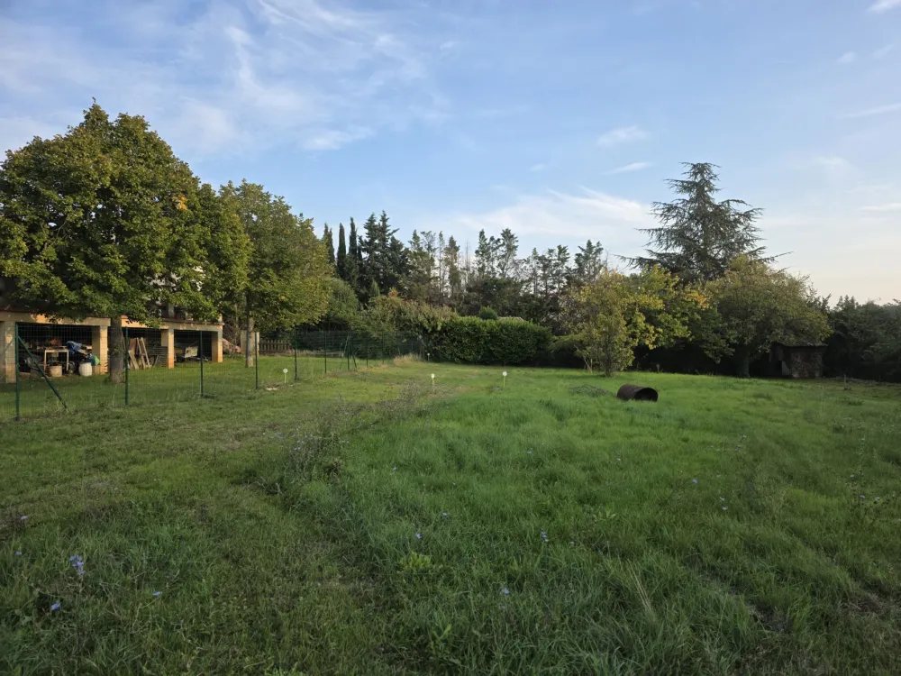 Image du terrain Terrain à bâtir de 780 m² à VENELLES (13)