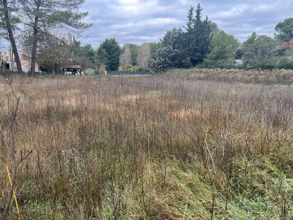 Image du terrain Terrain à bâtir de 2000 m² à VENTABREN (13)