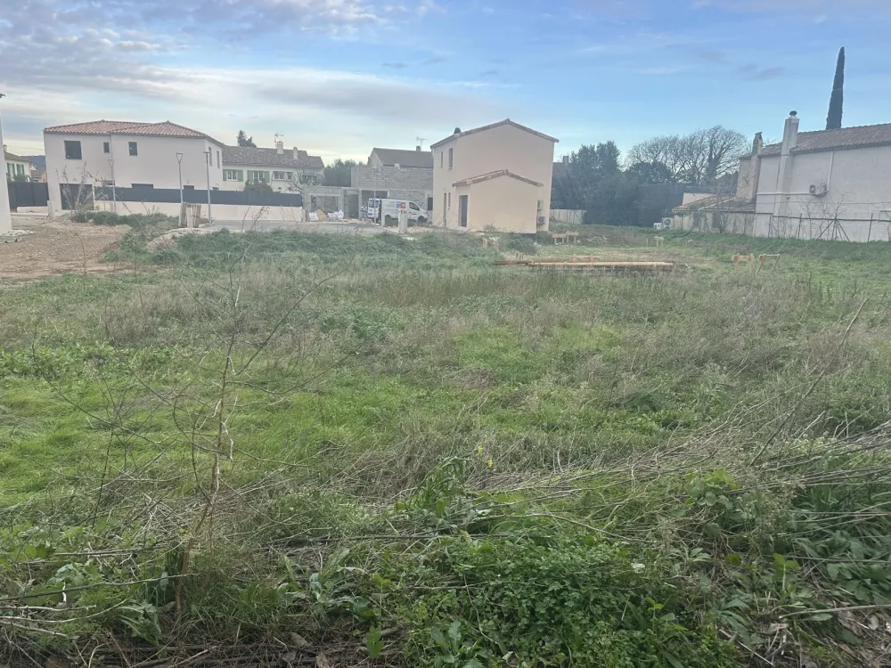 Image du terrain Terrain à bâtir de 400 m² à SALON-DE-PROVENCE (13)