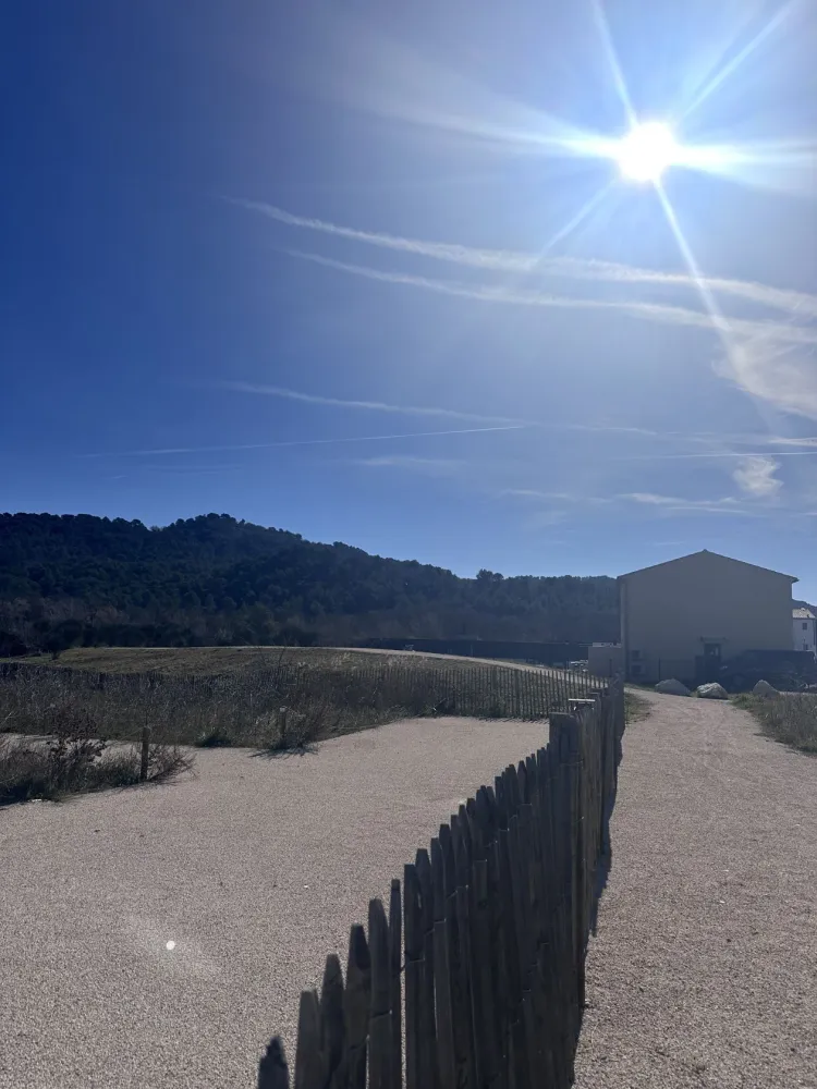 Image du modèle de maison piste cyclable